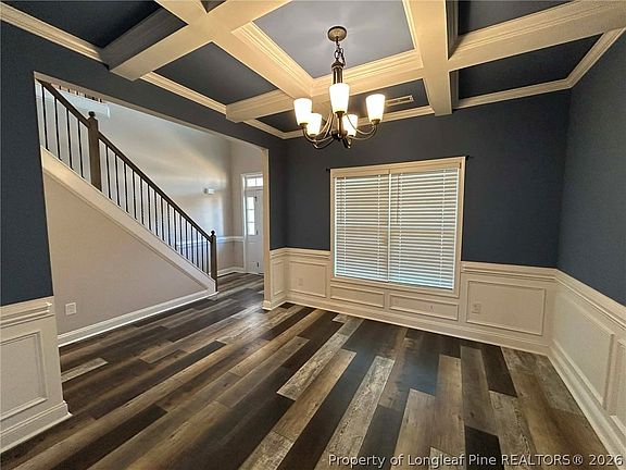 3rd image of 154 Stafford Ave