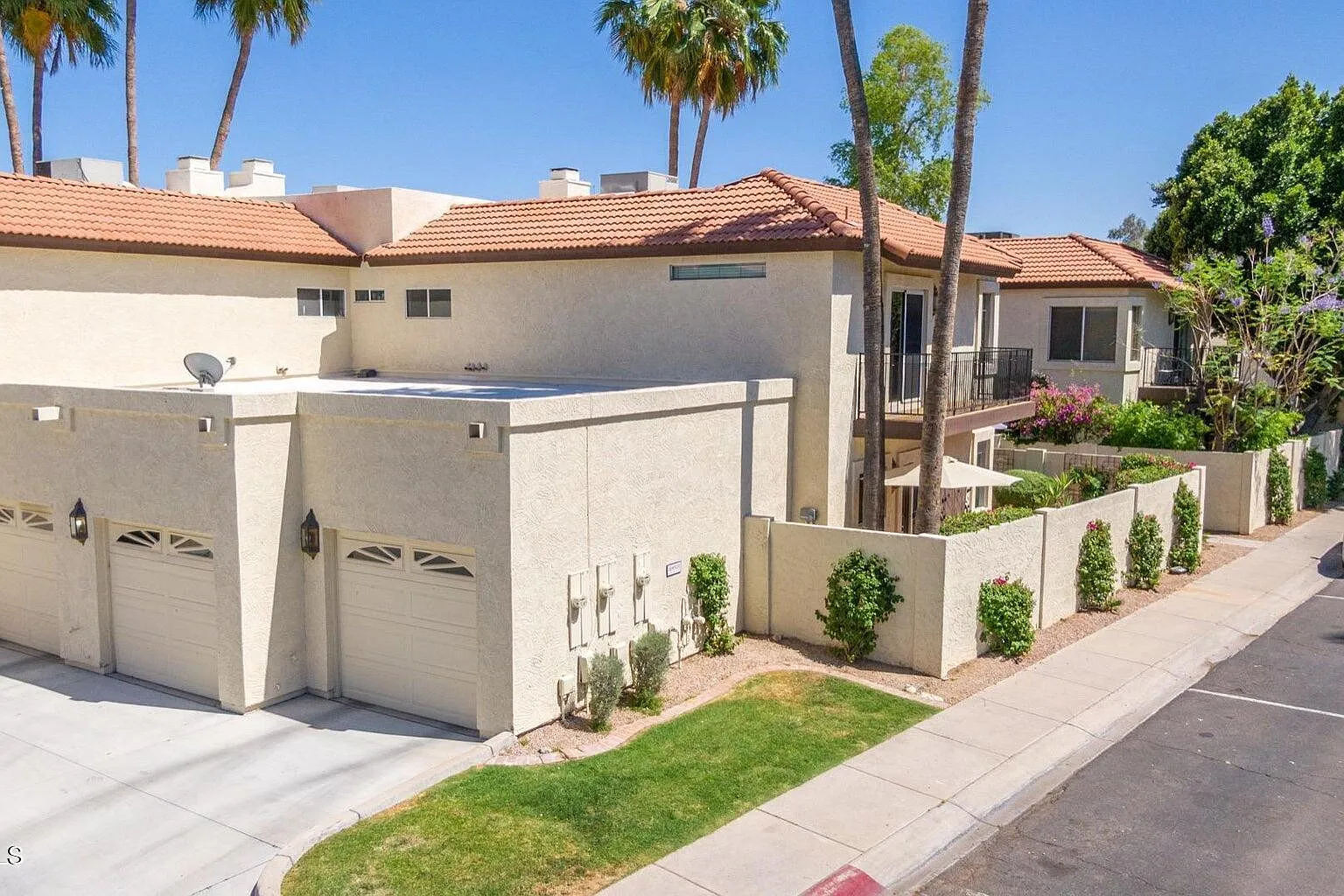 2 bed, 2.5 bath, 1435 sqft, $2,350 — Photo 3