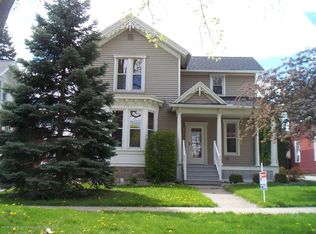 102 S Oakland St, Saint Johns, MI