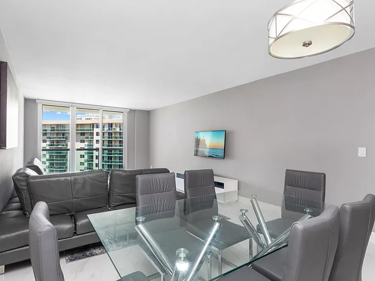 19380 Collins Ave #1527 — Photo 17