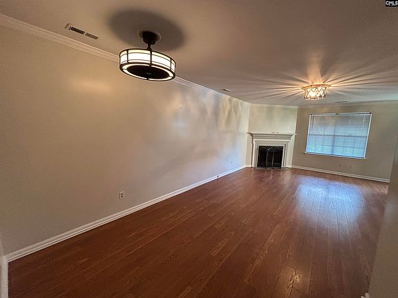 4th image of 1926 Greenoaks Rd APT A
