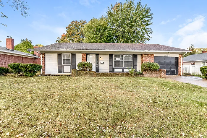 3232 Bluebell Ln photo 1