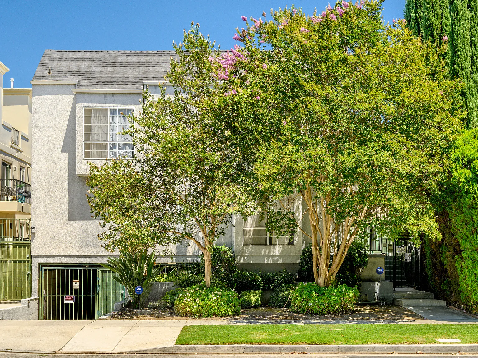 2 bed, 2.5 bath, 1150 sqft, $3,300 — Photo 1