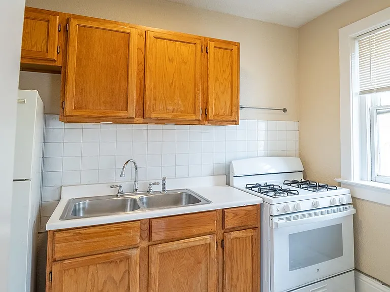 1531 N Washington St — Photo 3