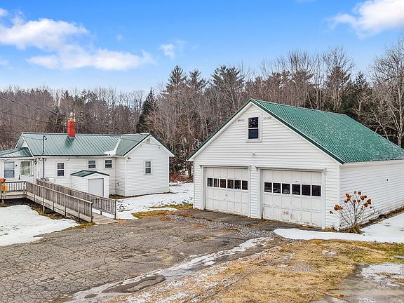2nd image of 905 Wiscasset Road