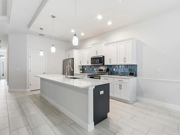 3rd image of 24 Spring St