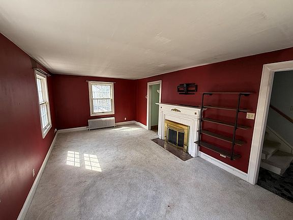 2nd image of 2424 Fairfield Ave