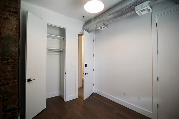 Rented by Hagstrom Management Inc | media 9