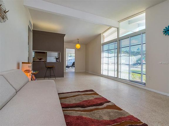 5th image of 2797 Heather Pl