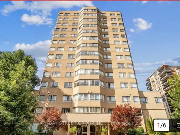 4 Park Vis #610, Toronto, ON M4B 3M8