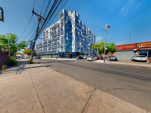 19-38 Cornaga Avenue image 18 of 21