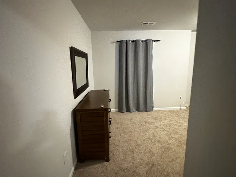 148 Gervais Cir — Photo 9