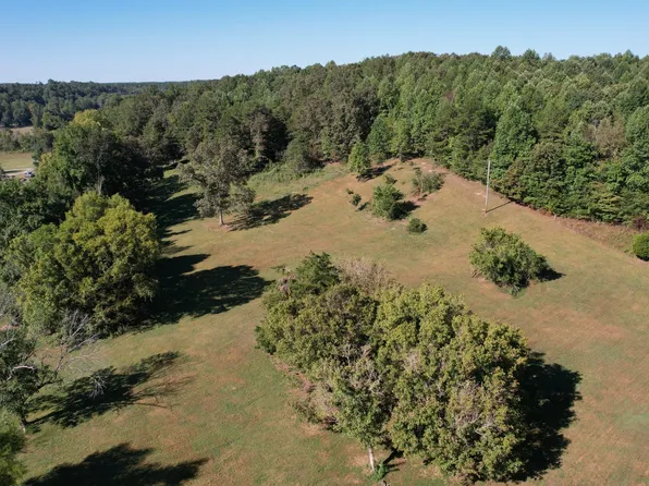 141 Gifford Ln, Hohenwald, TN 38462