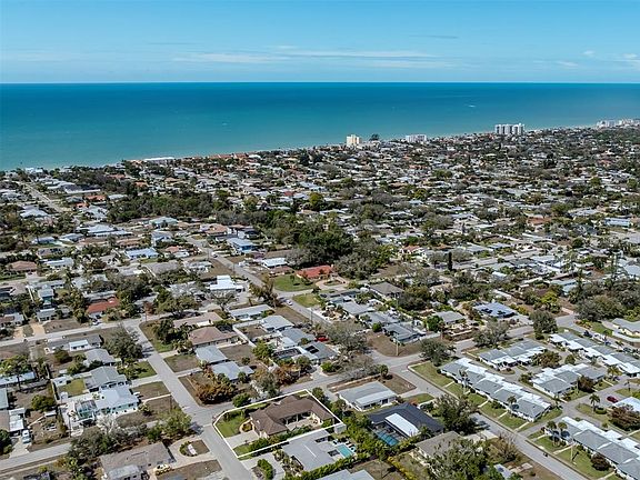 5th image of 1109 The Rialto