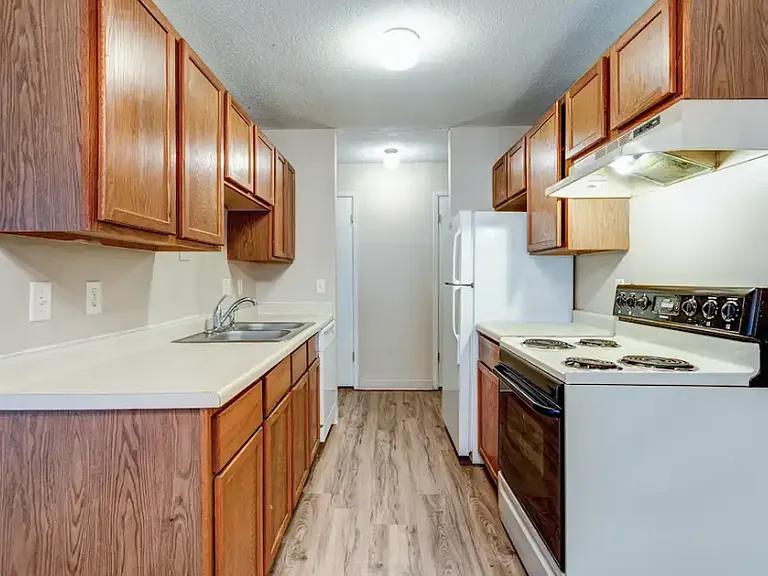 Scandia Woods Apartments — Photo 12