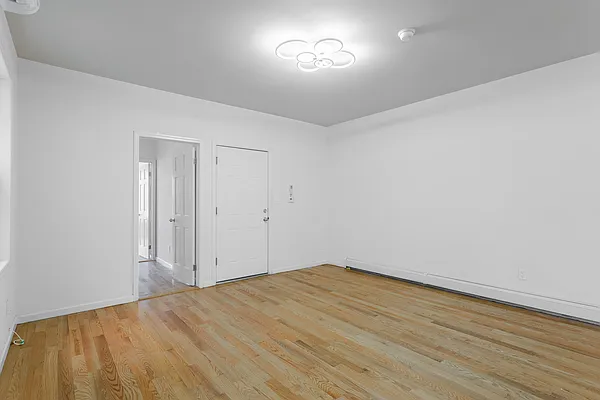 Rented by Bond New York | media 14