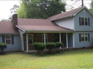 2821 Deerfield Dr, Lithia Springs, GA 30122