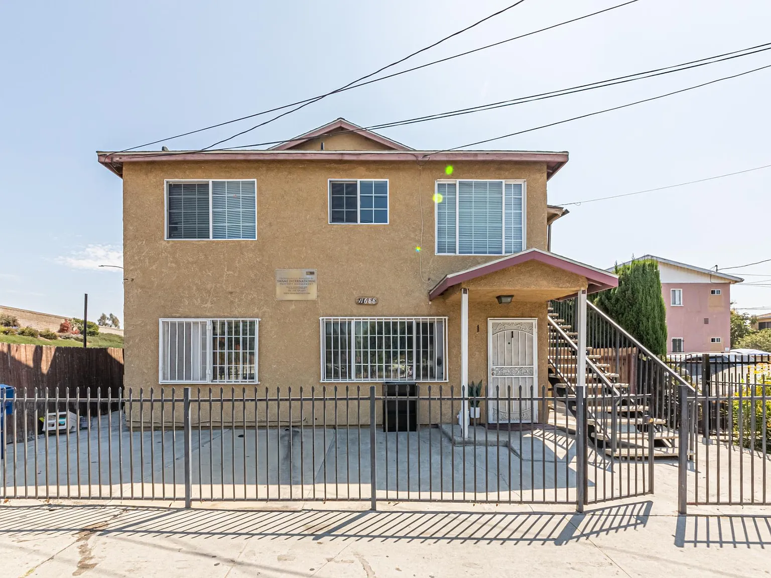 3 bed, 798 sqft, $2,950 — Photo 3