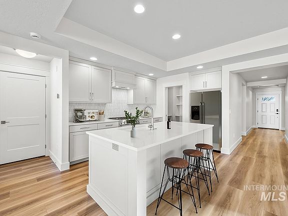 4th image of 7143 S Cascabel Ln