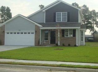 211 Maidstone Dr, Richlands, NC 28574