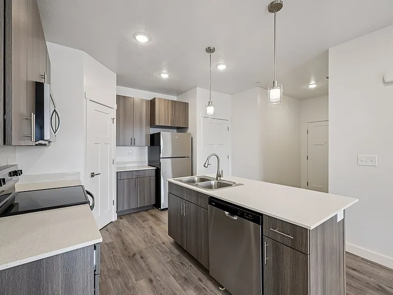 Three Bedroom - Kitchen w Stainless Steel Appliances