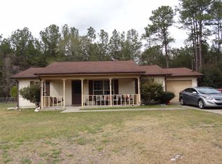37 Magnolia Dr, Daleville, AL 36322