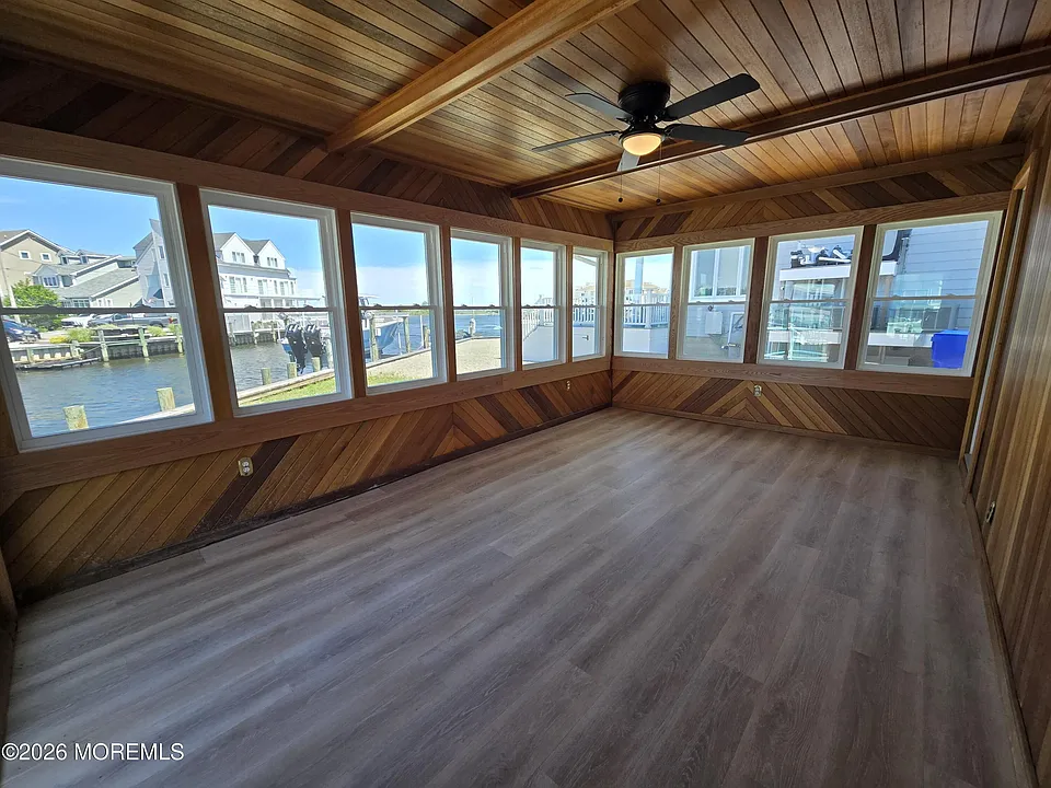 106 E Granada Dr