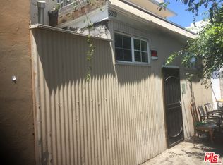 6519 S Vermont Ave, Los Angeles, CA 90044