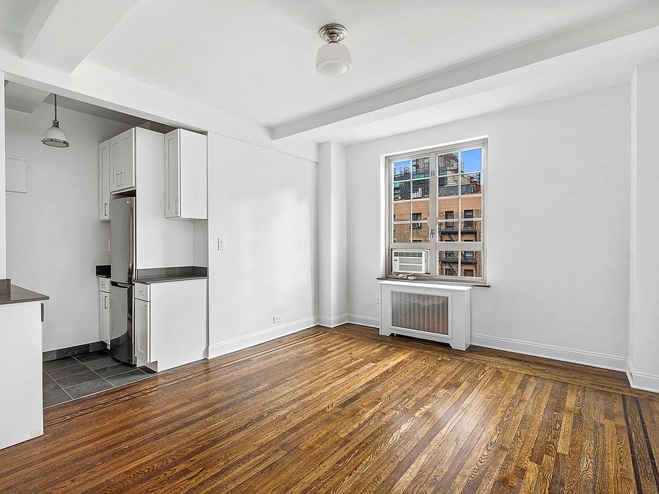 1st image of 208 W 23rd St APT 605