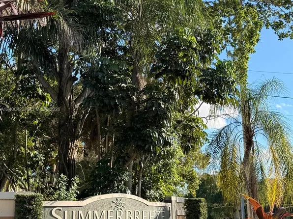 9999 Summerbreeze Dr, Fort Lauderdale, FL