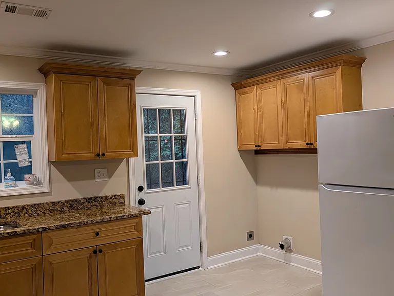 1558 Deauville Ct NW — Photo 8
