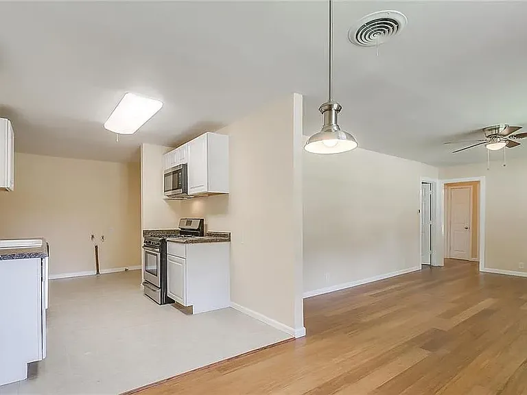 2709 New York Ave — Photo 9