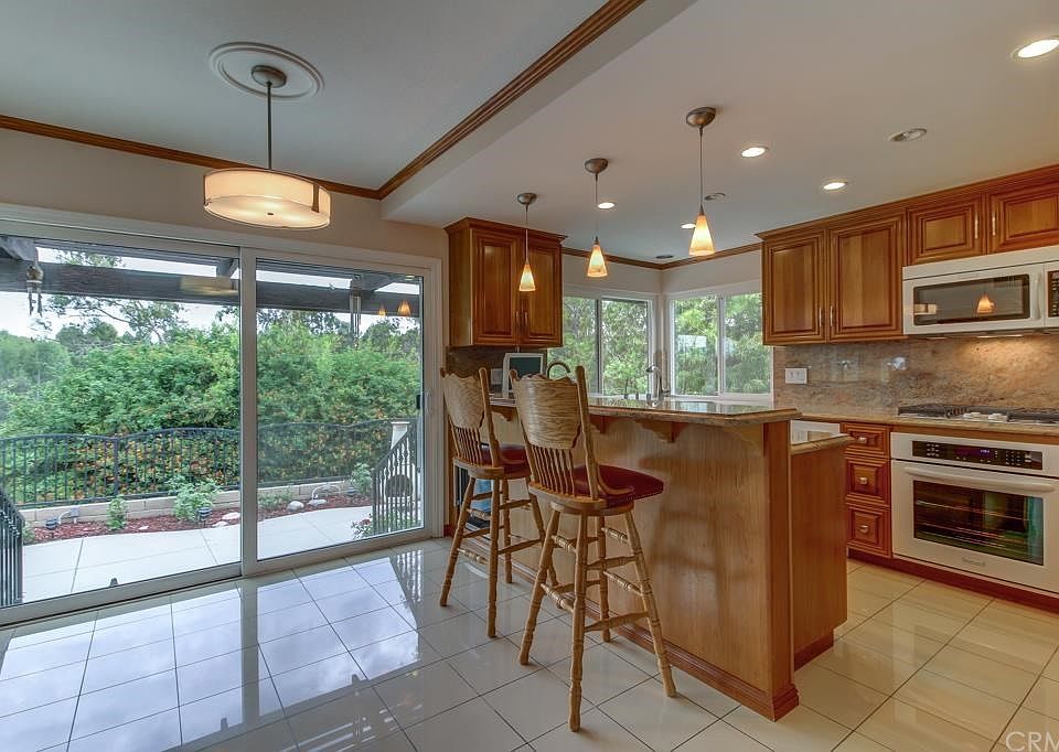 1st image of 2111 Hilltop Ct