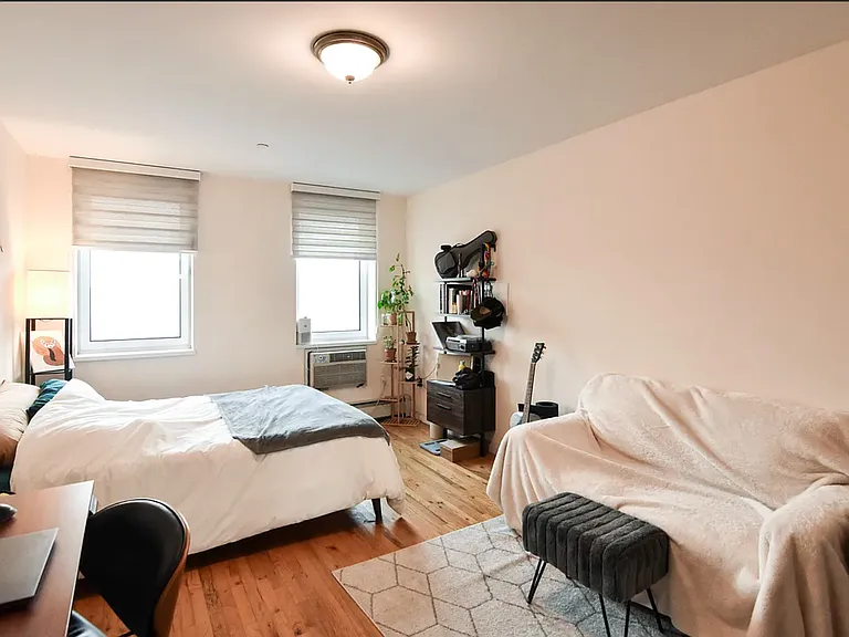 901 Grand St #3D — Photo 7