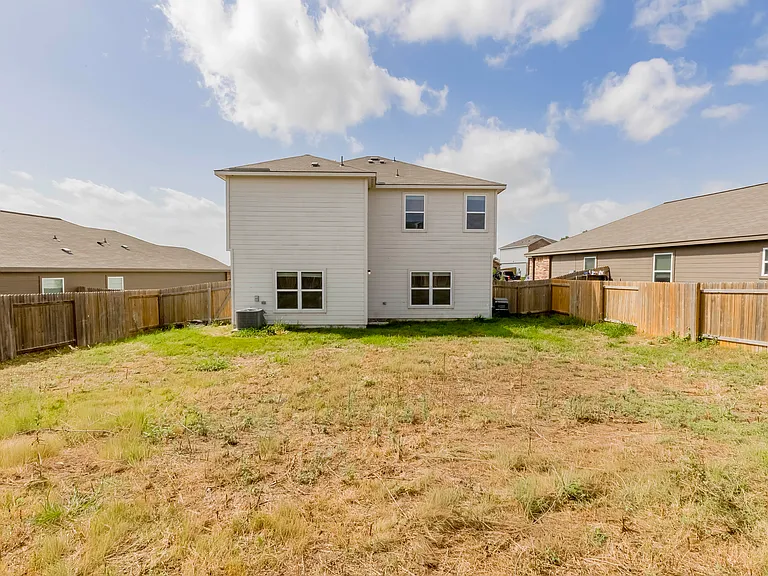 117 Fairfax Ln — Photo 21