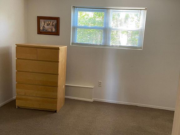 5th image of 548 Ocean Blvd APT 8