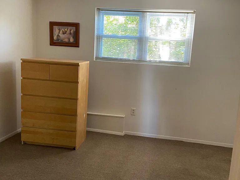 548 Ocean Blvd #8 — Photo 5