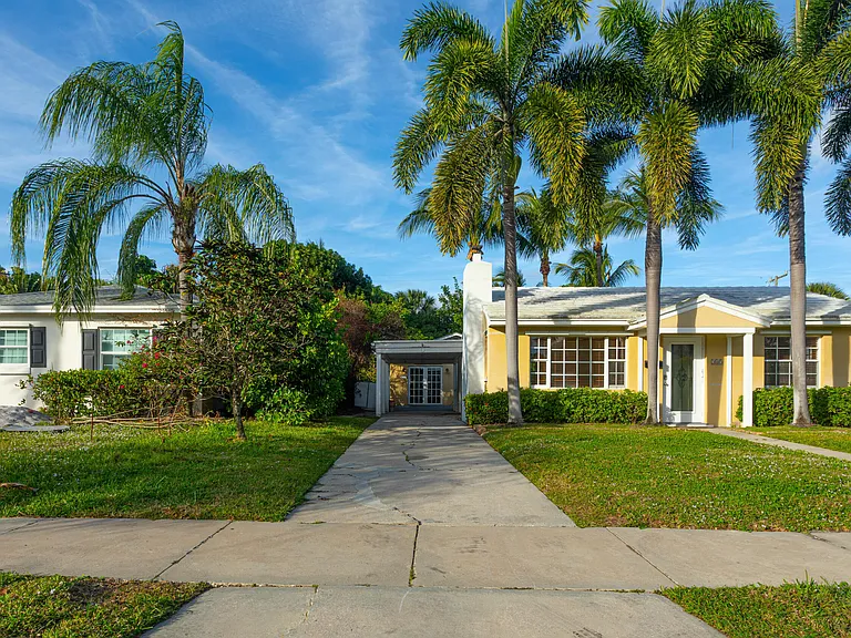 245 Cortez Rd — Photo 4