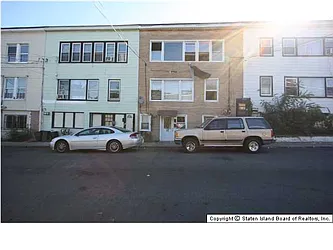 17 Holland Avenue  image 1 of 9