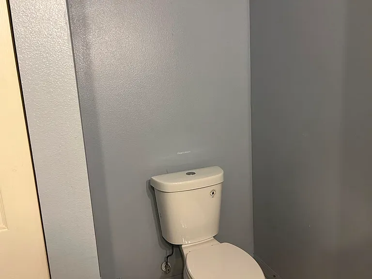 Brm 1 toilet