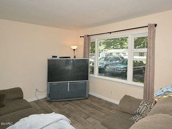 2nd image of 705 Marcelletti Ave