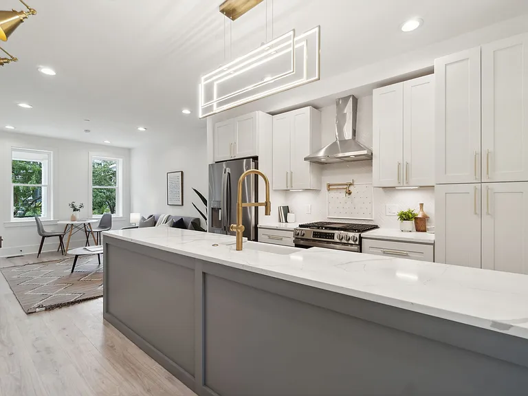 163 U St NE #1 — Photo 9