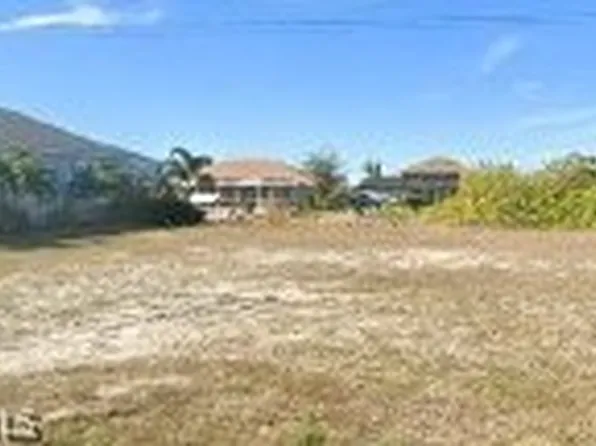 1246 NW 37th Pl, Cape Coral, FL 33993