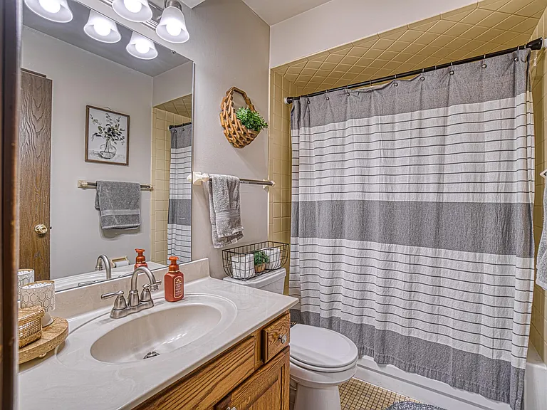 455 Sycamore St #451 — Photo 6