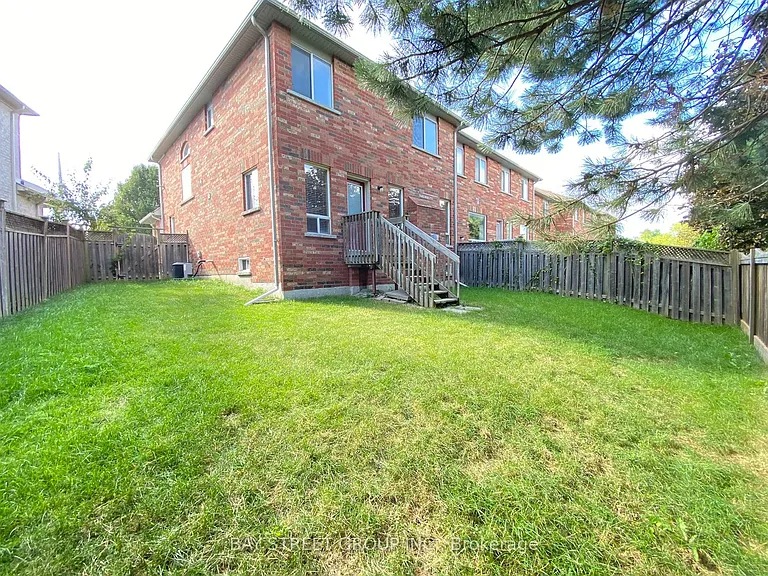39 Levellands Cres — Photo 27