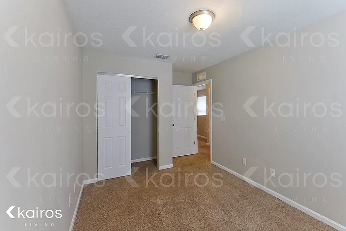 1331 Mull St — Photo 13