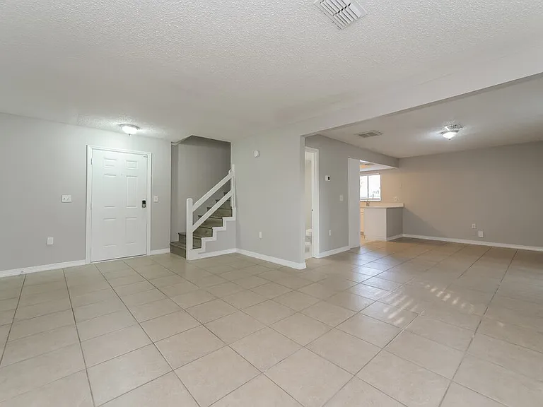 1140 Windway Cir — Photo 4