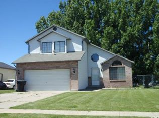 1527 N 2700 W, Clinton, UT 84015