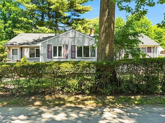 2nd image of 52 Jacob St