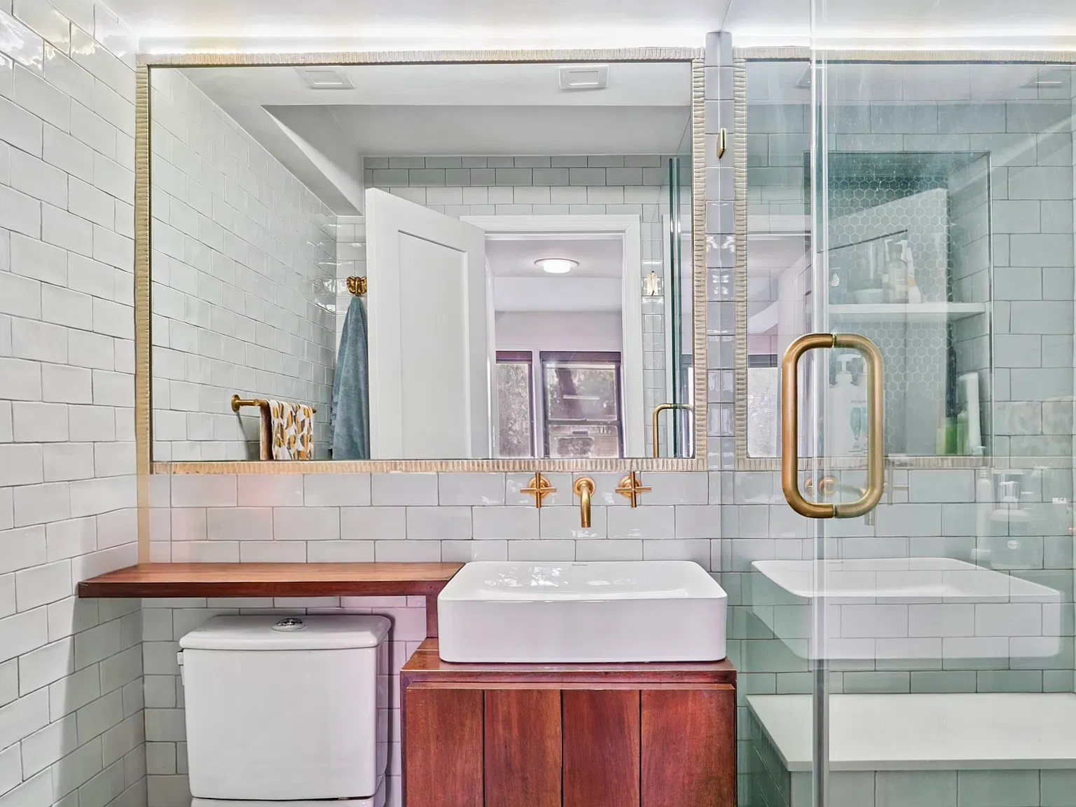 55 East 9th Street — Photo 4